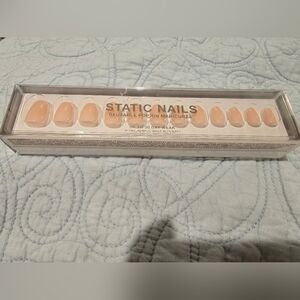 NEW! Static Nails Reusable Pop-On Manicures JET SETTER ROUND
